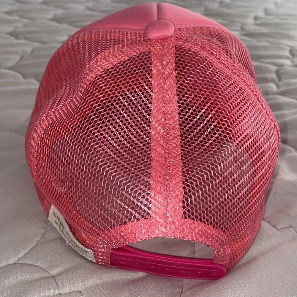 Simply‎ Southern Pink Trucker Hat SnapBack Salty & Sweet Pineapple Patch